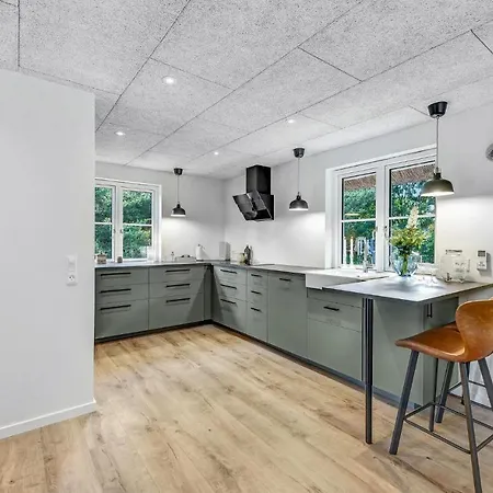 Holiday home Lovely Home In Blavand With Wifi *